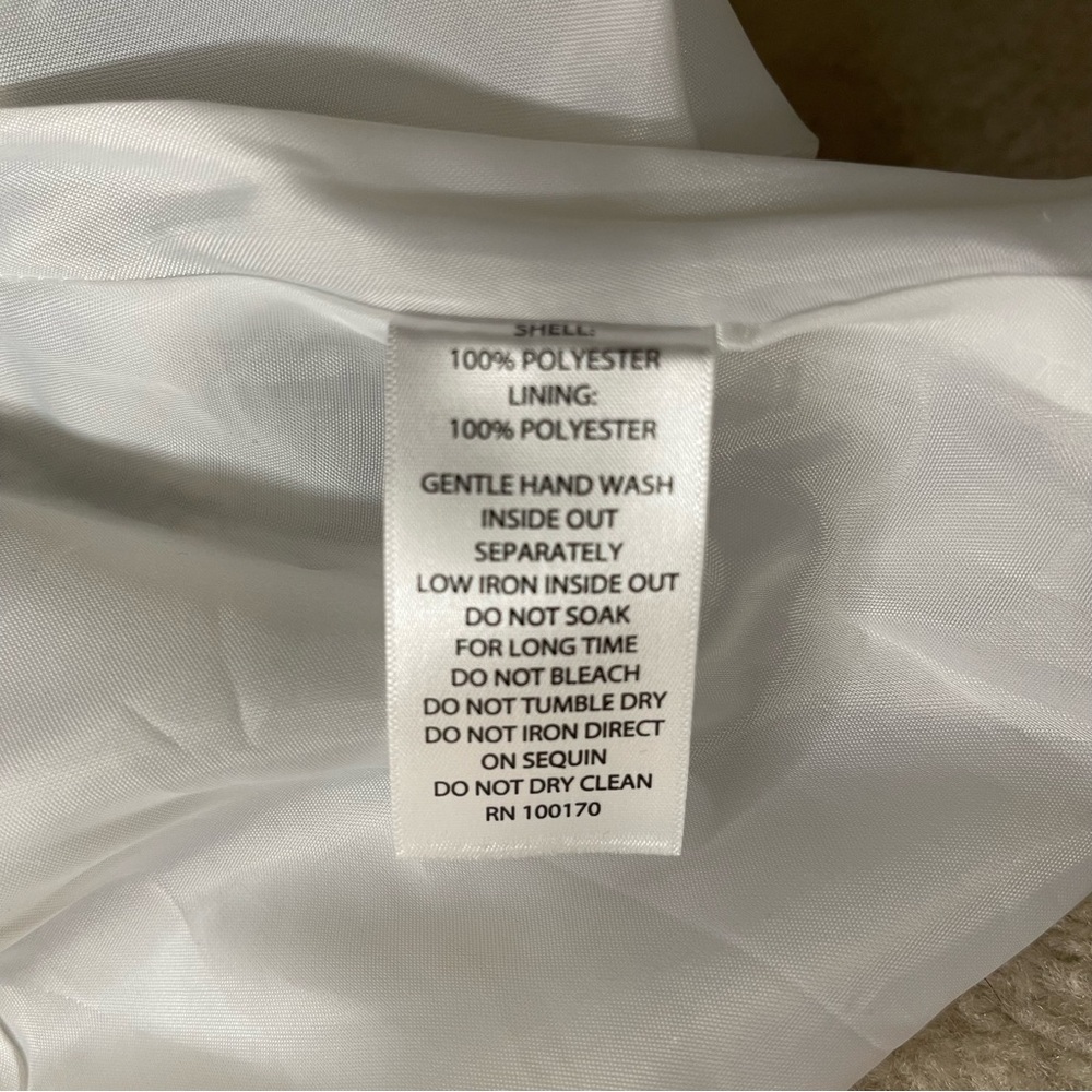 NWT White Sequin Mini Skirt - size 2 - Picture 8 of 8